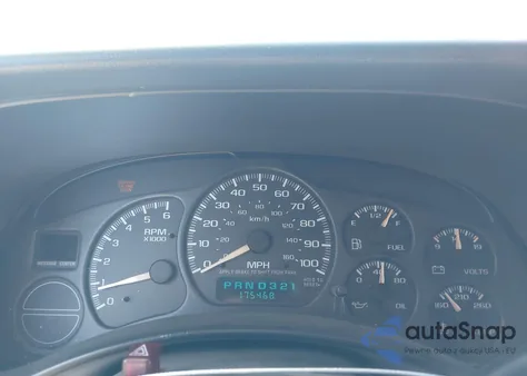 2002 Chevrolet Suburban 1500 Lt z USA, uszkodzony, nr VIN 1GNFK16Z32J294238